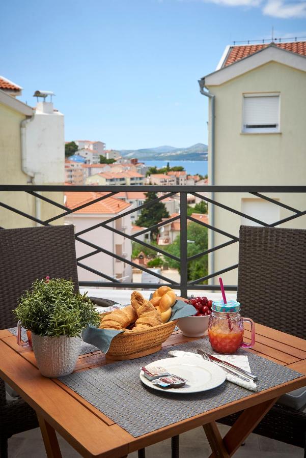 Apartmani Kelava Trogir Exterior foto